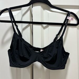 NWT Victoria's Secret Black Scoop T-Shirt Adjustable Underwire Bra 36B